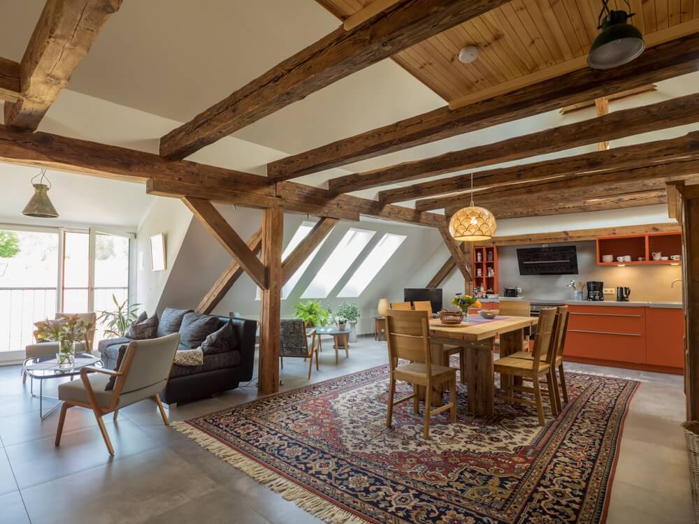 Alte Ofenfabrik Ferienwohnung Studio Wohnraum und Küche